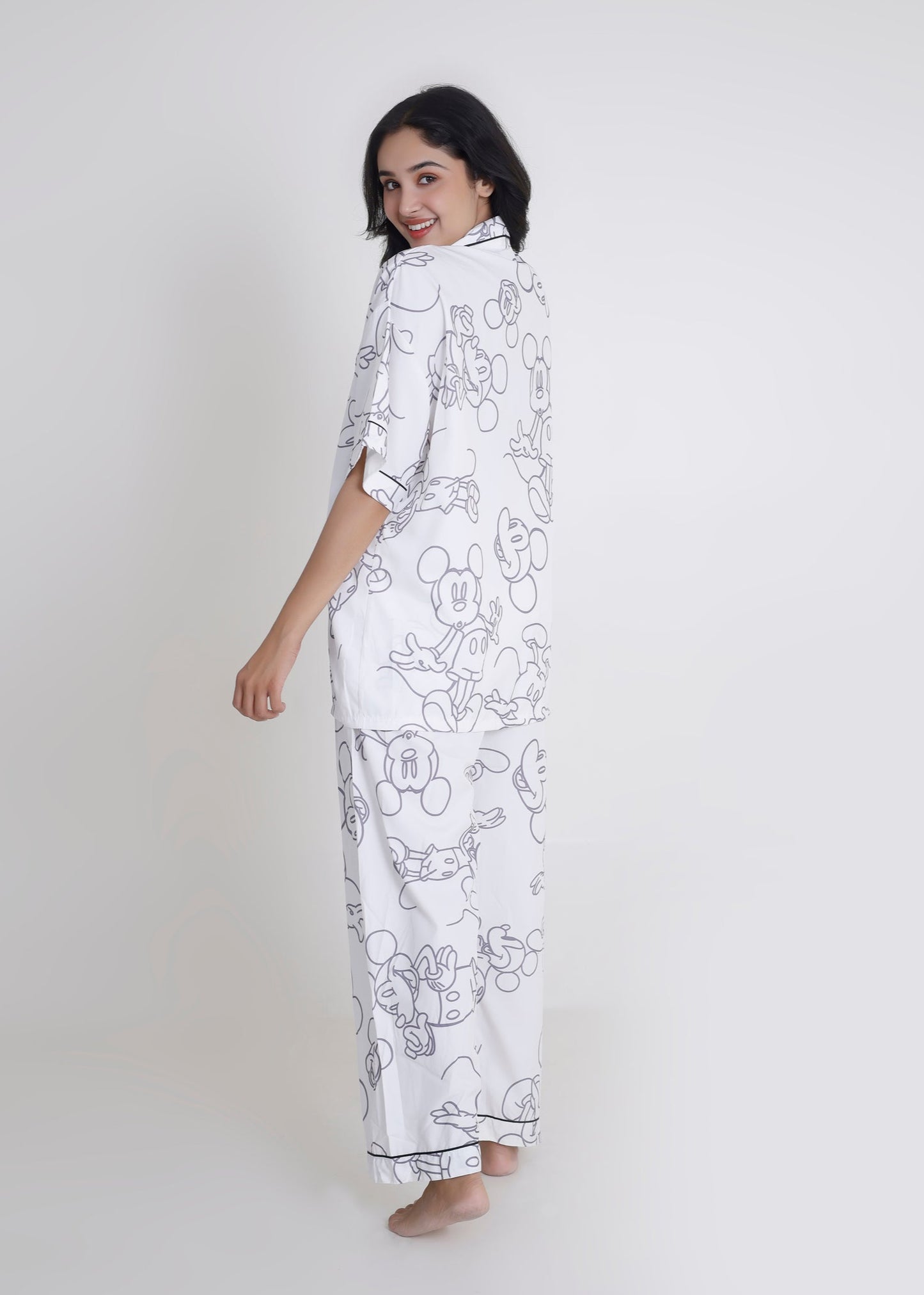 Big Mickey White Satin Pyjama Set